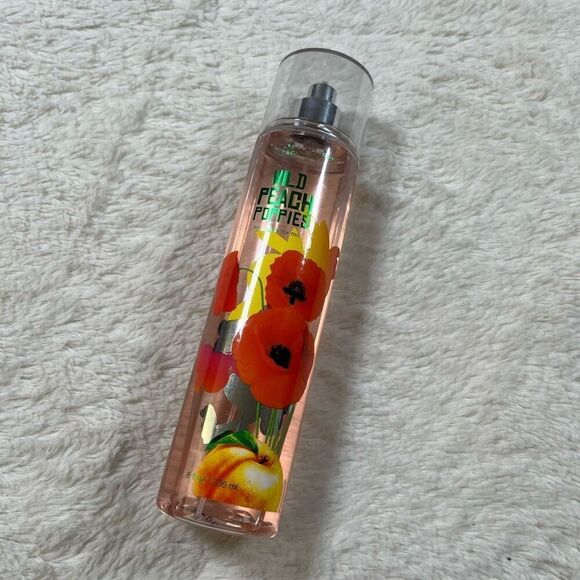 Bath & Body Works Wild Peach Poppies Fine Fragrance Mist Spray Perfume 8 oz - Picture 1 of 3